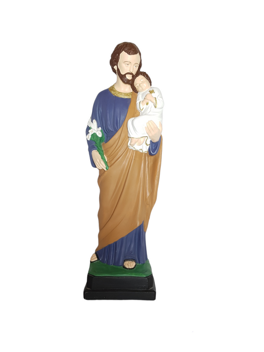 Božanska povezava: Kipci svetega Jožefa, Device Marije in Jezusa za duhovnn navdih